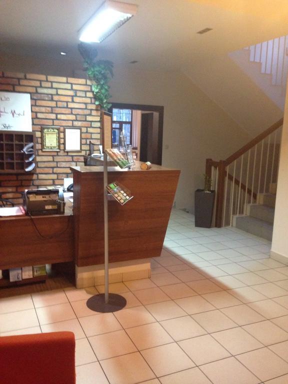 Willa Strzelnica Hotel Koscierzyna Bagian luar foto